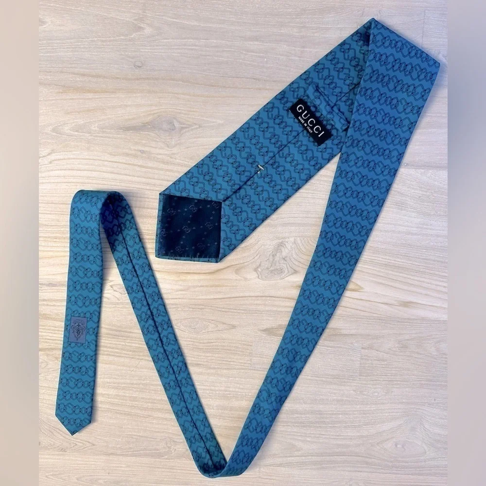 🆕 GUCCI Men’s silk tie